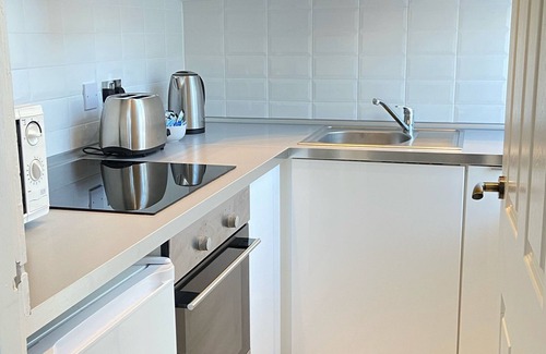 Boscombe Apartment | Holiday Beach Flat in Bournemouth