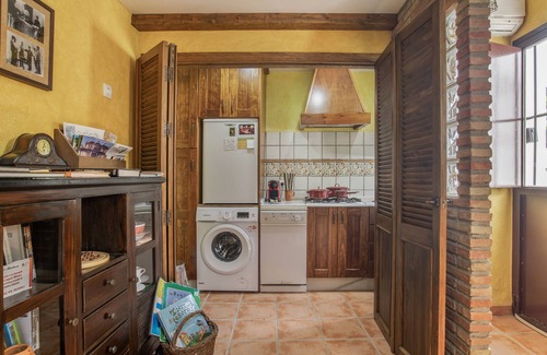 Alcala de los Gazules House | Holiday Home 'De Bárbara' with Balcony and Air Conditioning