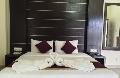 Garjia Hotel | Holiday Highlight By Golden Castle Hotel