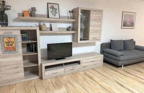 Mannsdorf an der Donau House | Holiday Home Romy by Interhome