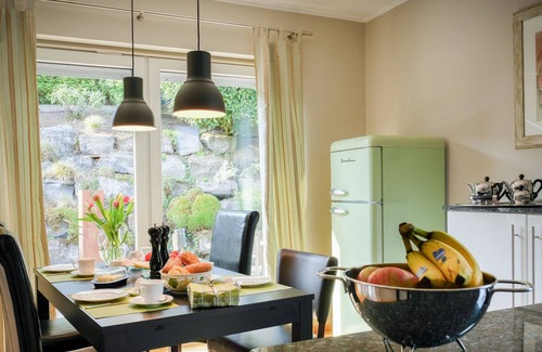 Moehnesee House | Holiday Home '120qm' with Lake View, Private Terrace and Wi-Fi