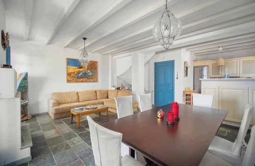 Livadi House | Holiday Home 'Almira' with Private Terrace, Balcony and Air Conditioning