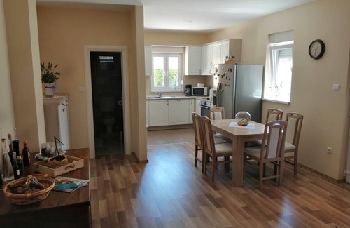 Dusina Ski Chalet | Holiday Home Amaya