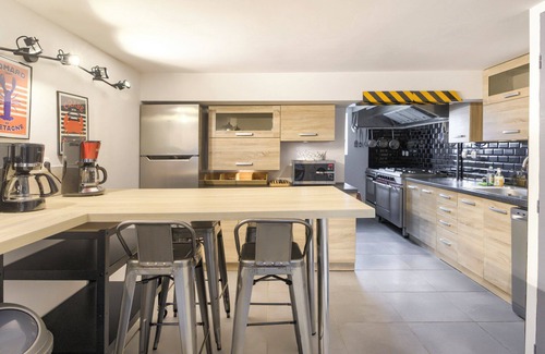 Brech Cottage | Holiday Home 'An Alré - Piscine - Spa - Ciné' with Private Pool, Private Terrace and Wi-Fi