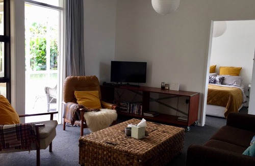 Titahi Bay House | Holiday home at Titahi Bay Beach