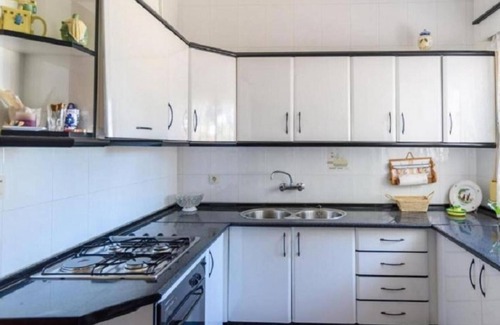 Canete la Real House | Holiday Home 'Barquero Pernia' with Mountain View, Wi-Fi and Air Conditioning