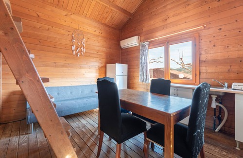 Barx House | Holiday Home 'Barraca Adaptado A' with Mountain View, Wi-Fi and Air Conditioning