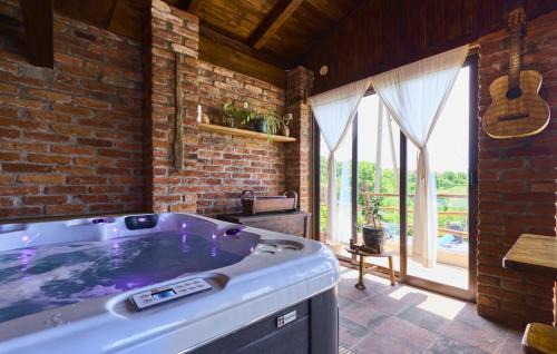 Popovaca Villa | Holiday Home Blackrock Siscia by Villas Guide