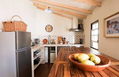 Vila Nova de Poiares House | Holiday Home 'Casalinho Do Chafariz' with Mountain View, Wi-Fi and Air Conditioning