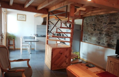 Campome Cottage | Holiday Home 'Chez Laetitia' with Private Terrace and Wi-Fi