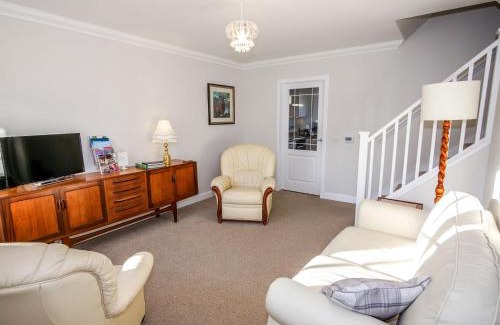 Kinross House | Holiday Home Devonvale Place by Interhome