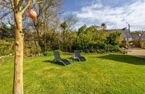 Crozon House | Holiday Home Du Bout du Monde by Interhome