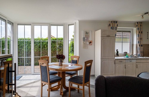 Beckerwitz House | Holiday Home 'Ferienhaus Beckerwitz' with Private Terrace, Private Garden and Wi-Fi