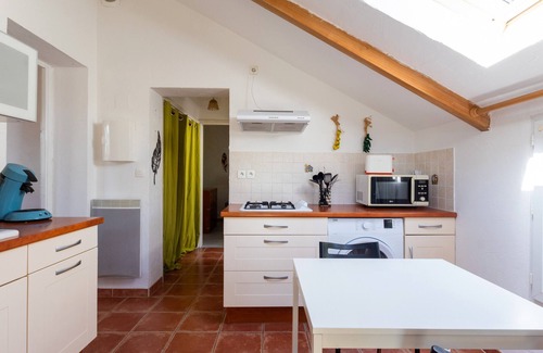 Lannion House | Holiday Home 'Gite La Lande Cote De Granit' with Private Terrace, Private Garden and Wi-Fi