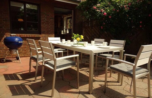 Midlum Apartment | Holiday home gray seal