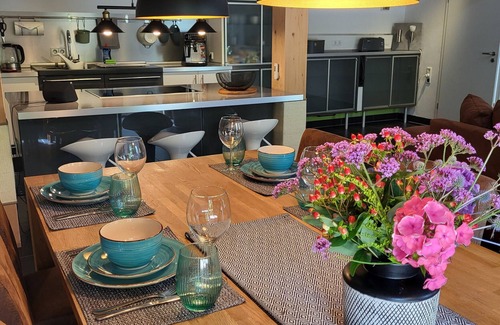 Mellrichstadt House | Holiday home ‘Hainberg-Loft’ with large veranda, garden sauna and plenty of space for relaxation