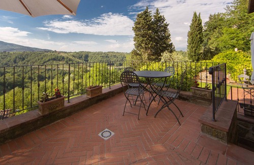 Gaville Apartment | Holiday home in Antique Gaville South of Florence