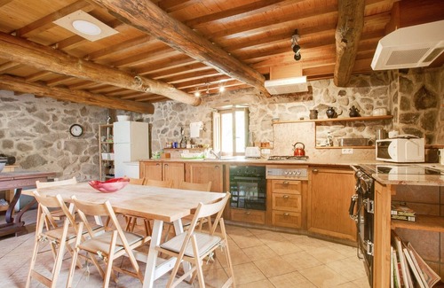 Panton House | Holiday Home in Castrotañe near Sil Cañon