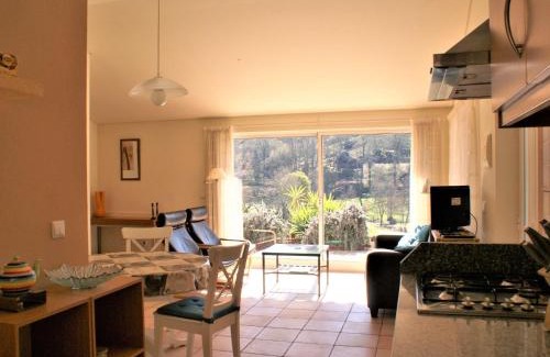 Covas House | Holiday Home in Covas with Eco Pool