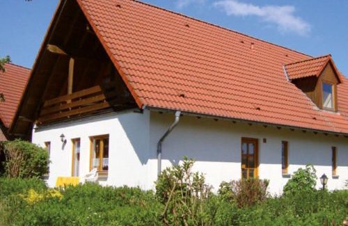 Bellersen Apartment | Holiday Home in Germany with Garden Terrace