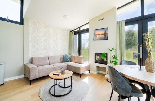 Leiderdorp House | Holiday Home in Oud Ade near Kaag Lakes