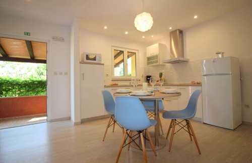 Antonci House | Holiday Home in Poreč with Terrace, Air condition, WIFI, Dishwasher (4400-4)