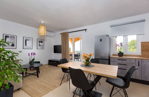 Fuskulin House | Holiday home in quiet location, sea view, 2 separate units, up to 10 persons