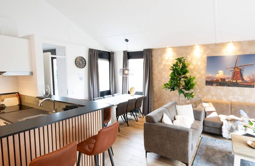 Zevenhuizen House | Holiday Home in Zevenhuizen with Sauna