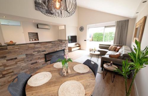 Zevenhuizen House | Holiday Home in Zevenhuizen with Sauna