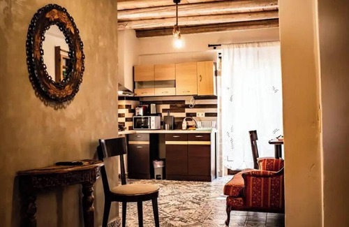 Kouroutai House | Holiday Home 'Kalykas' with Mountain View, Wi-Fi and Air Conditioning