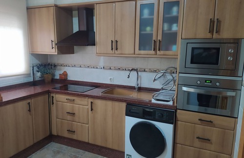 Catadau House | Holiday Home 'La Caseta D'Amparo' with Mountain View, Private Terrace and Wi-Fi