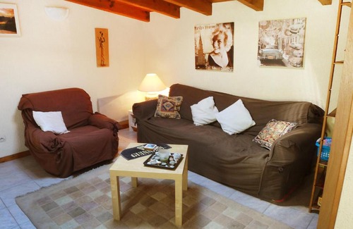Condeon House | Holiday Home La Grangette by Interhome
