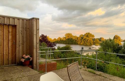 Suderstapel House | Holiday Home Lachs At The Eider River Bend