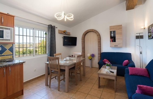 Velez-Malaga House | Holiday Home Los Aperos 1 with Sea View, Pool, Garden & Wi-Fi