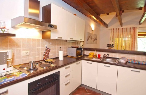 Gulici House | Holiday home mit Terrasse und Klimaanlage