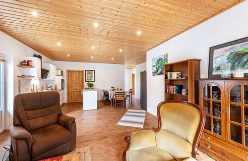 Tarnow House | Holiday Home 'Moderner Bungalow, Rollstuhlgerecht' with Private Terrace