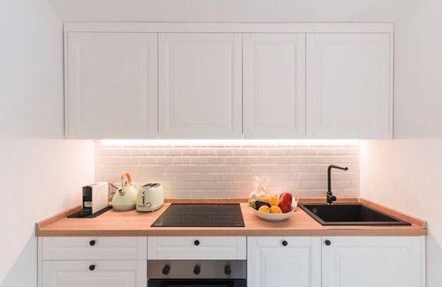 Fumarola House | Holiday Home 'New Villa Vittoria with Privatepool' with Private Pool, Wi-Fi and Air Conditioning