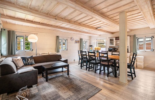 Cunewalde House | Holiday Home 'Oberlausitz Mit 160qm' with Shared Terrace, Shared Garden and Wi-Fi