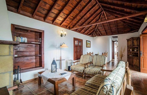 El Granel House | holiday home, Puntallana