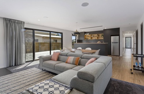 Orford House | " Holiday Home Relax in Style "