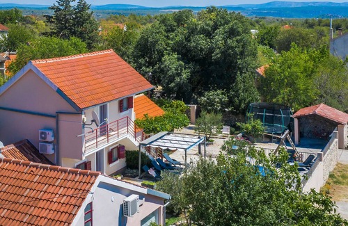 Sonkovic Villa | Holiday Home Rosko near Krka