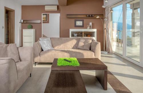 Vratarusa House | Holiday Home Senj by Interhome