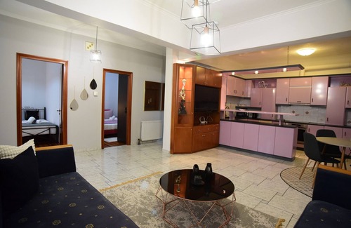 Ioannina House | Holiday Home 'Serenity' with Private Terrace, Balcony and Wi-Fi