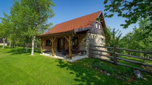 Skrad House | Holiday Home Sleme