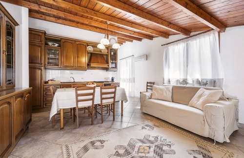 Arbus House | Holiday Home 'Su Niu De Arbus' with Private Terrace and Air Conditioning