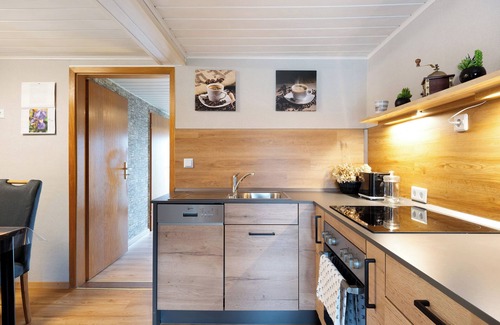 Neuenkirchen House | Holiday Home 'Urlaub An Der Elbmündung' with Private Terrace, Private Garden and Wi-Fi