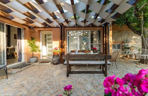 Krusevo Villa | Holiday Home - Villa Thorak