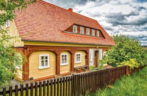 Grossschoenau Apartment | Holiday home Wiesenhäusel