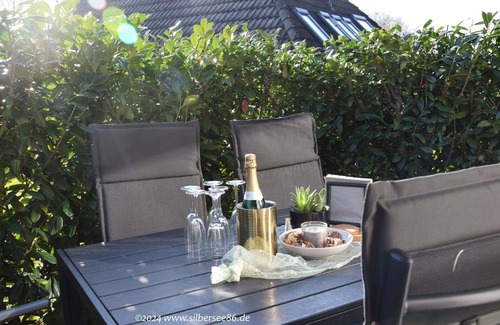 Feriendorf Silbersee House | Holiday home with hot tub