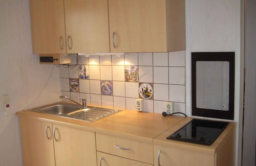 Kamminke House | Holiday home with terrace and pool